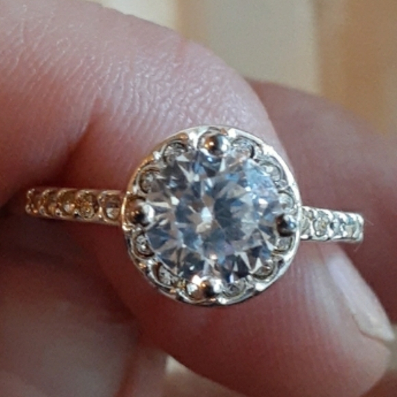 Avon cubic zirconia wedding ring and band - Picture 12 of 12